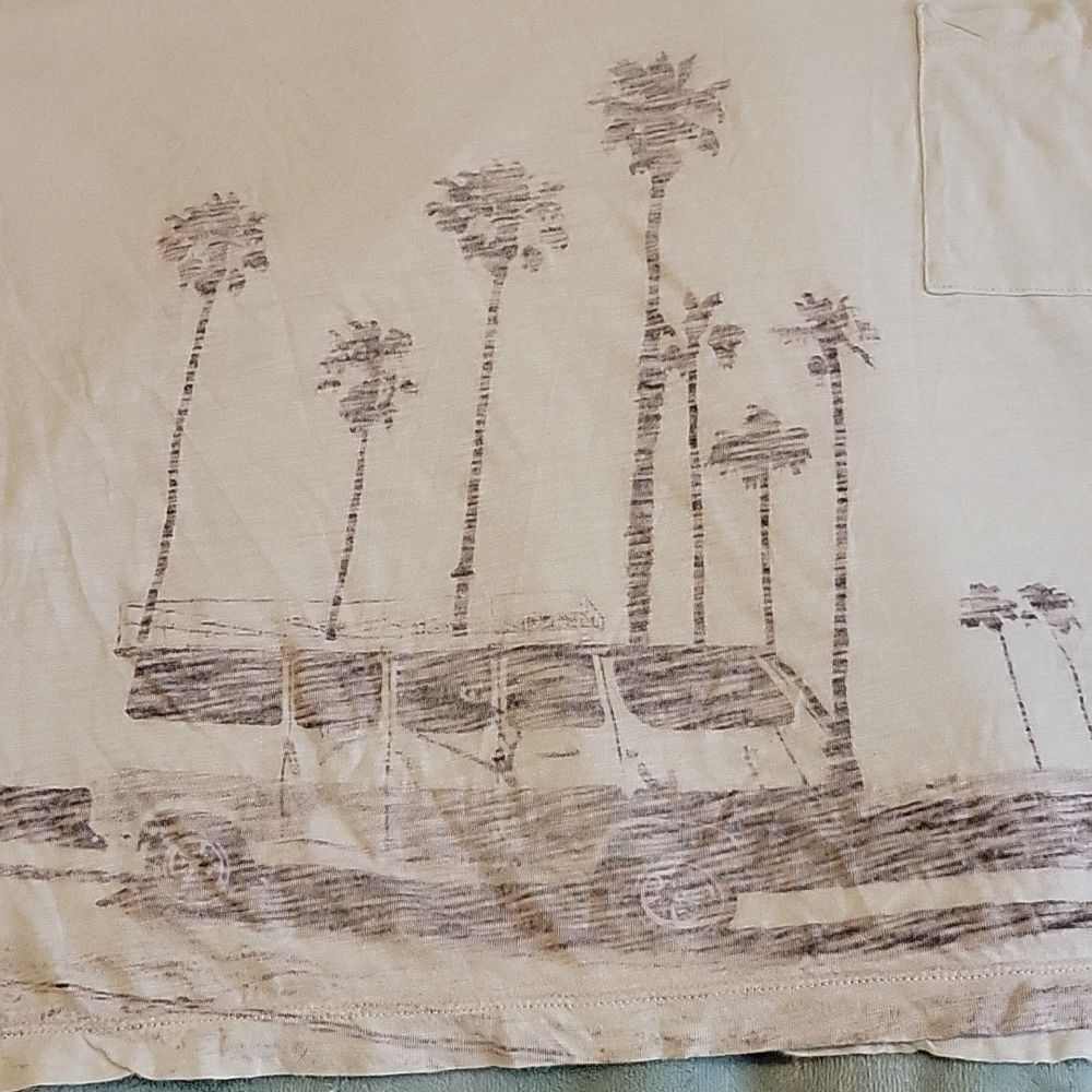 American Eagle short sleeve shirt size med - Picture 2 of 4